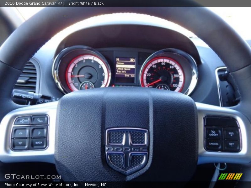 Bright White / Black 2016 Dodge Grand Caravan R/T