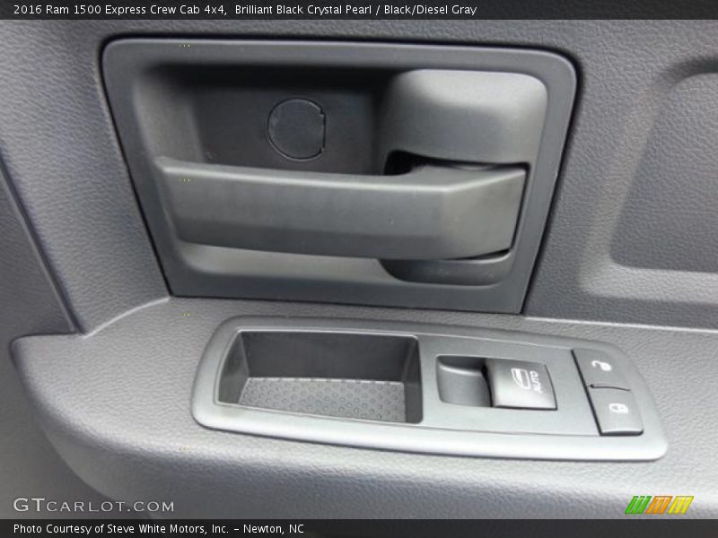 Brilliant Black Crystal Pearl / Black/Diesel Gray 2016 Ram 1500 Express Crew Cab 4x4