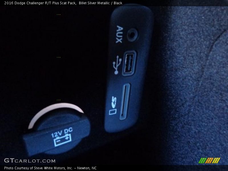 Billet Silver Metallic / Black 2016 Dodge Challenger R/T Plus Scat Pack