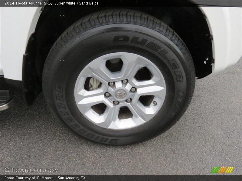 Super White / Sand Beige 2014 Toyota 4Runner SR5
