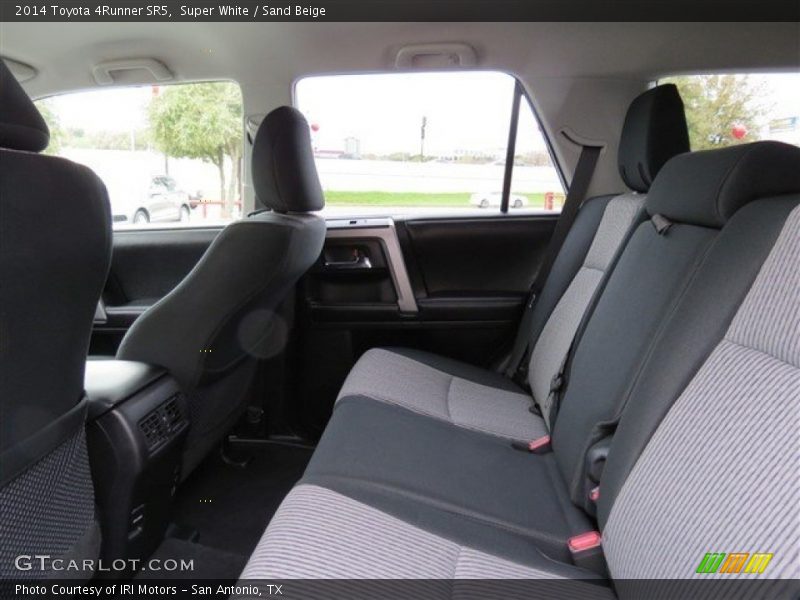 Super White / Sand Beige 2014 Toyota 4Runner SR5