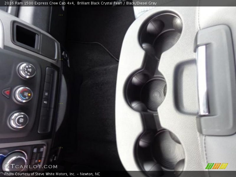Brilliant Black Crystal Pearl / Black/Diesel Gray 2016 Ram 1500 Express Crew Cab 4x4