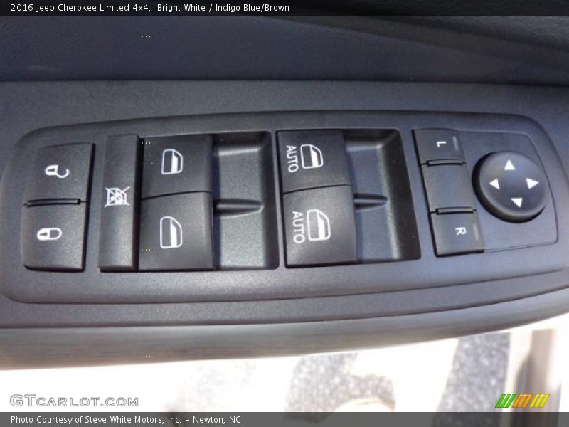 Bright White / Indigo Blue/Brown 2016 Jeep Cherokee Limited 4x4