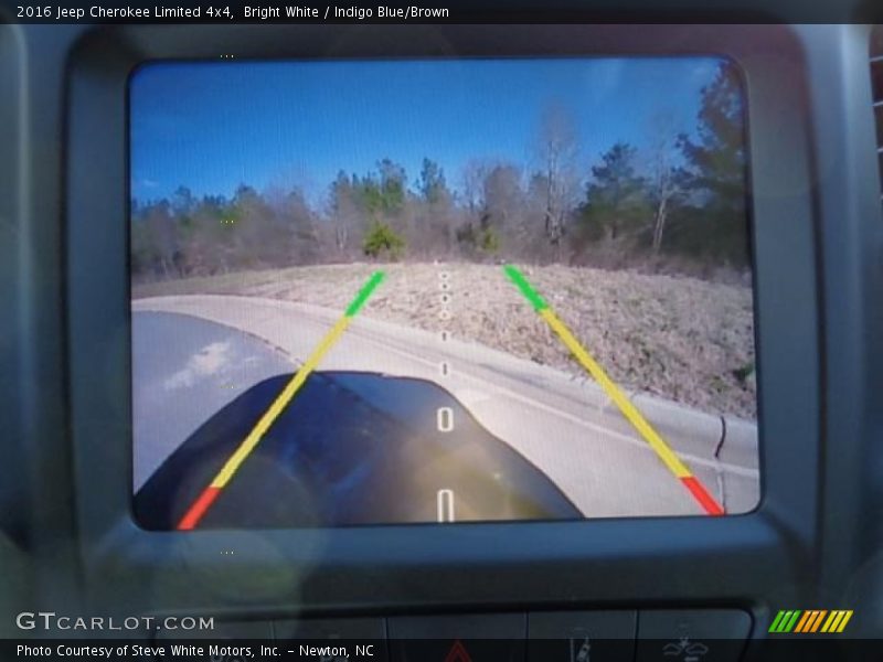 Bright White / Indigo Blue/Brown 2016 Jeep Cherokee Limited 4x4