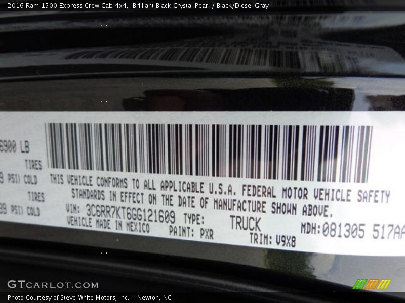 Brilliant Black Crystal Pearl / Black/Diesel Gray 2016 Ram 1500 Express Crew Cab 4x4