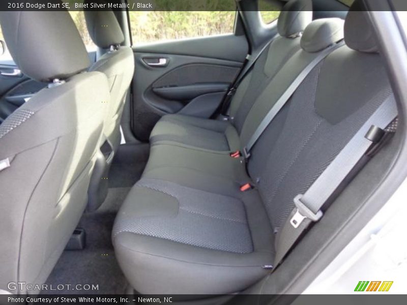 Billet Silver Metallic / Black 2016 Dodge Dart SE