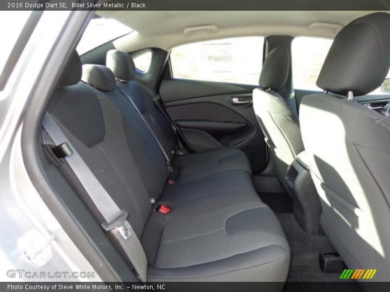 Billet Silver Metallic / Black 2016 Dodge Dart SE
