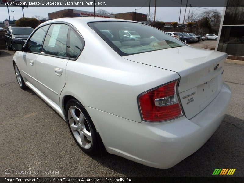 Satin White Pearl / Ivory 2007 Subaru Legacy 2.5i Sedan