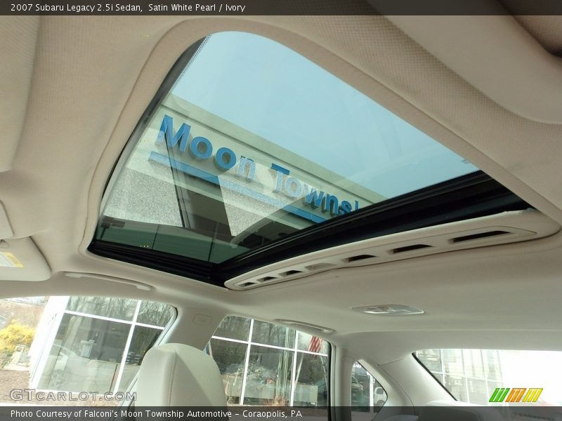 Satin White Pearl / Ivory 2007 Subaru Legacy 2.5i Sedan