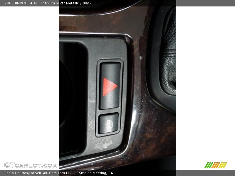 Titanium Silver Metallic / Black 2001 BMW X5 4.4i