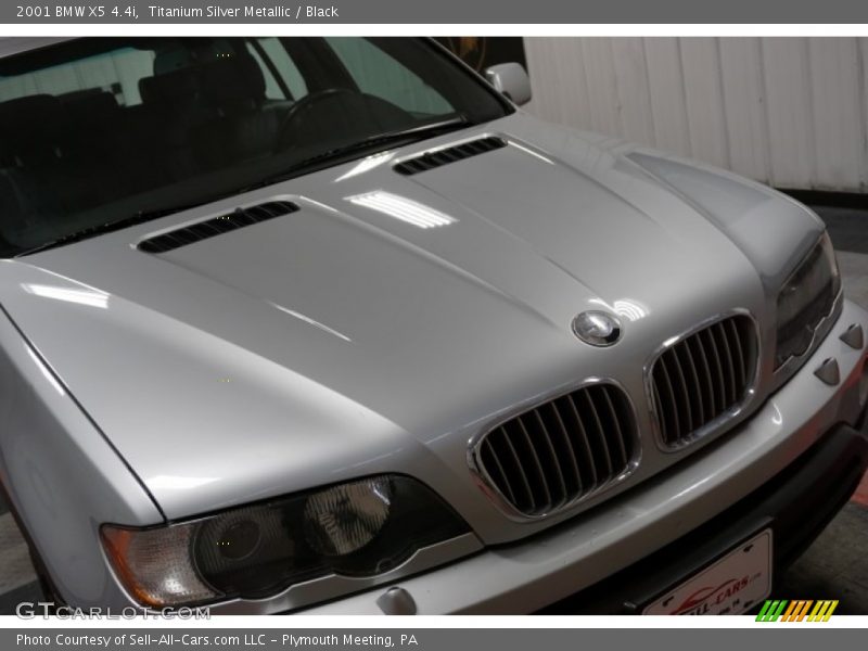 Titanium Silver Metallic / Black 2001 BMW X5 4.4i