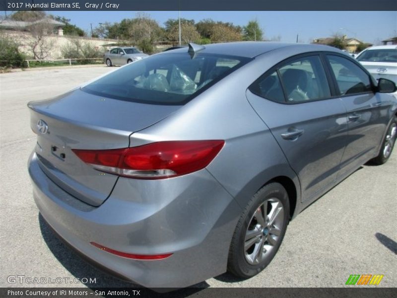 Gray / Gray 2017 Hyundai Elantra SE