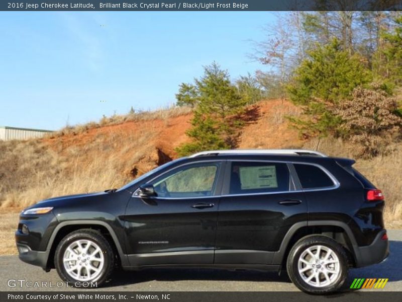 Brilliant Black Crystal Pearl / Black/Light Frost Beige 2016 Jeep Cherokee Latitude