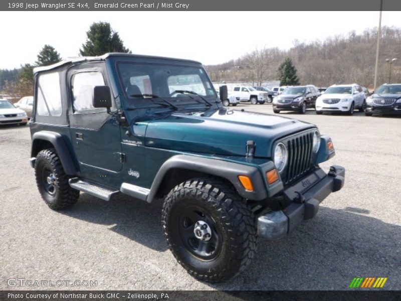 Emerald Green Pearl / Mist Grey 1998 Jeep Wrangler SE 4x4