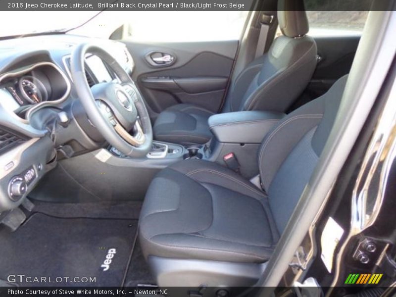 Brilliant Black Crystal Pearl / Black/Light Frost Beige 2016 Jeep Cherokee Latitude