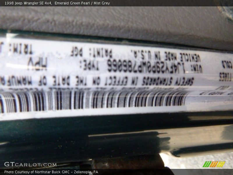 Emerald Green Pearl / Mist Grey 1998 Jeep Wrangler SE 4x4
