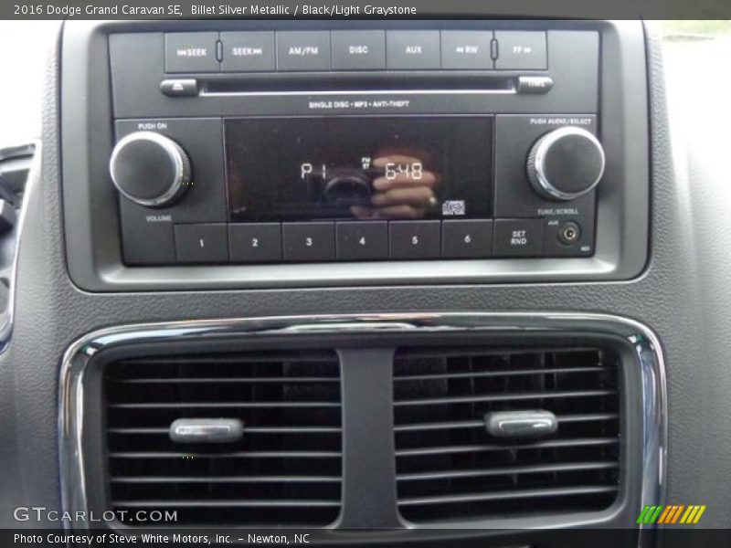 Billet Silver Metallic / Black/Light Graystone 2016 Dodge Grand Caravan SE