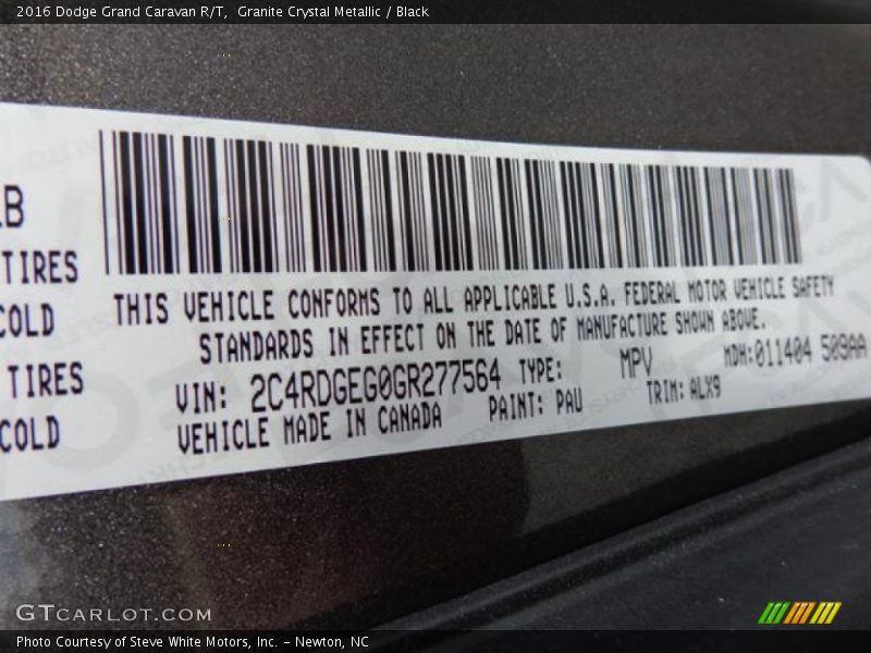 Granite Crystal Metallic / Black 2016 Dodge Grand Caravan R/T
