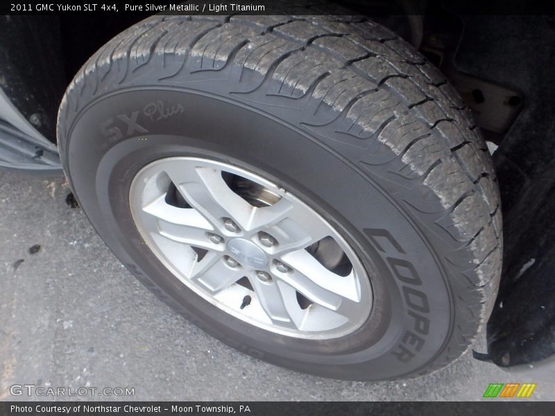 Pure Silver Metallic / Light Titanium 2011 GMC Yukon SLT 4x4