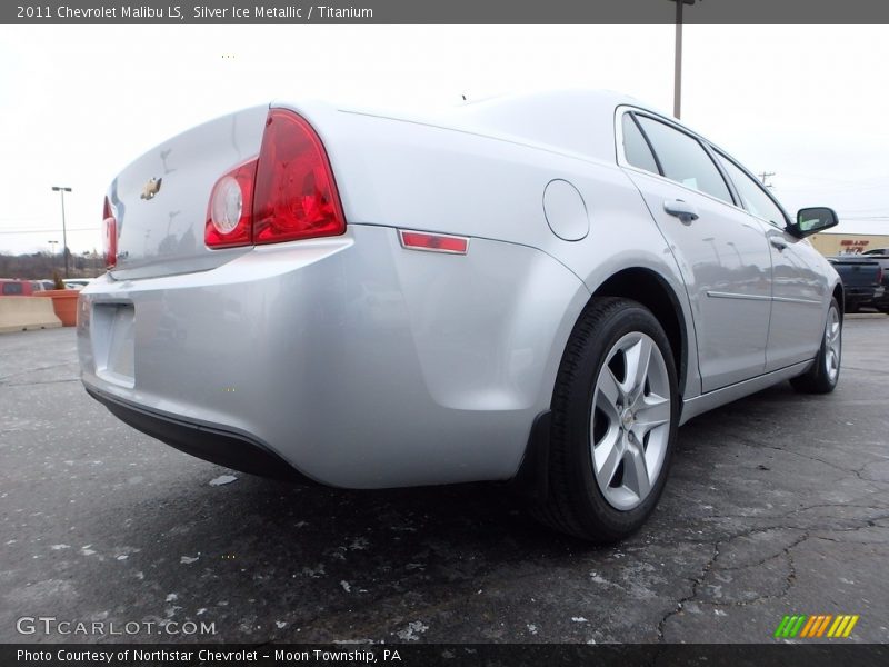 Silver Ice Metallic / Titanium 2011 Chevrolet Malibu LS