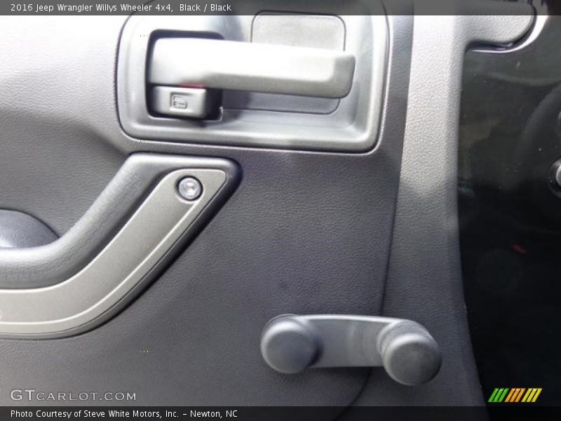 Black / Black 2016 Jeep Wrangler Willys Wheeler 4x4