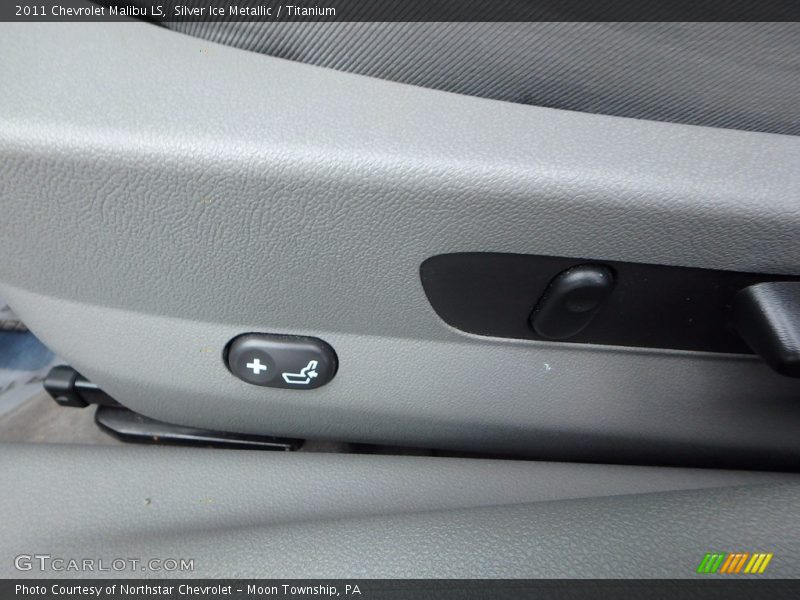 Silver Ice Metallic / Titanium 2011 Chevrolet Malibu LS