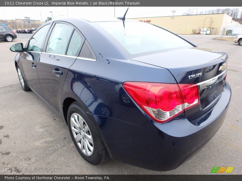 Imperial Blue Metallic / Jet Black/Medium Titanium 2011 Chevrolet Cruze LS