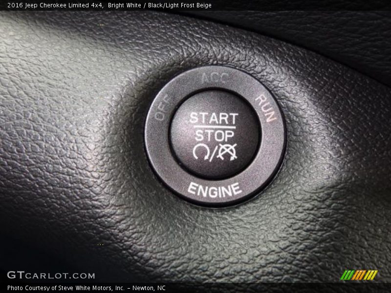 Bright White / Black/Light Frost Beige 2016 Jeep Cherokee Limited 4x4