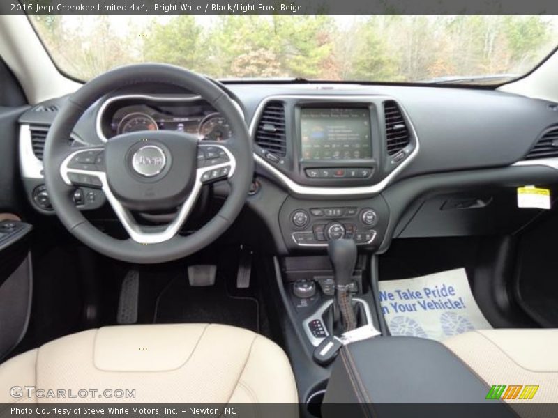 Bright White / Black/Light Frost Beige 2016 Jeep Cherokee Limited 4x4