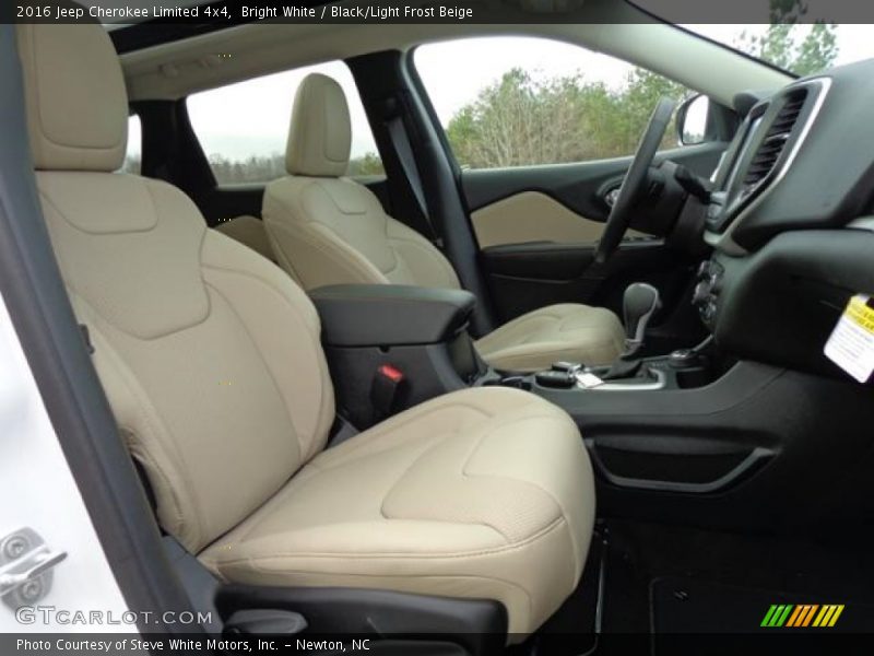 Bright White / Black/Light Frost Beige 2016 Jeep Cherokee Limited 4x4