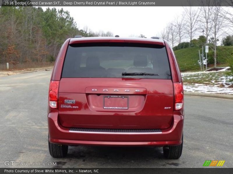 Deep Cherry Red Crystal Pearl / Black/Light Graystone 2016 Dodge Grand Caravan SXT