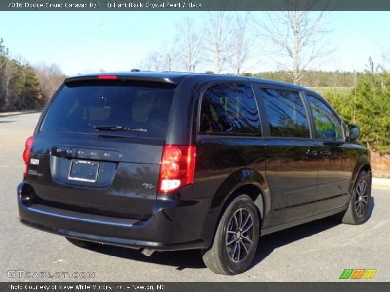 Brilliant Black Crystal Pearl / Black 2016 Dodge Grand Caravan R/T