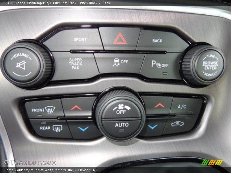 Controls of 2016 Challenger R/T Plus Scat Pack