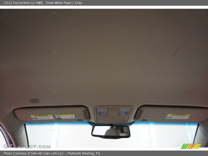 Snow White Pearl / Gray 2012 Kia Sorento LX AWD