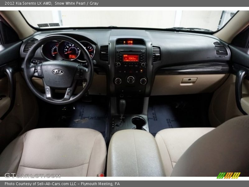Snow White Pearl / Gray 2012 Kia Sorento LX AWD