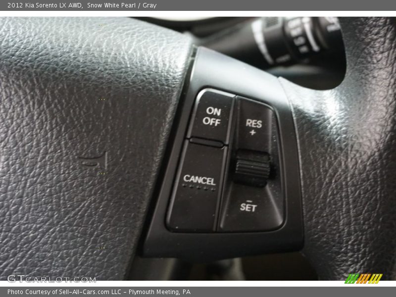 Snow White Pearl / Gray 2012 Kia Sorento LX AWD