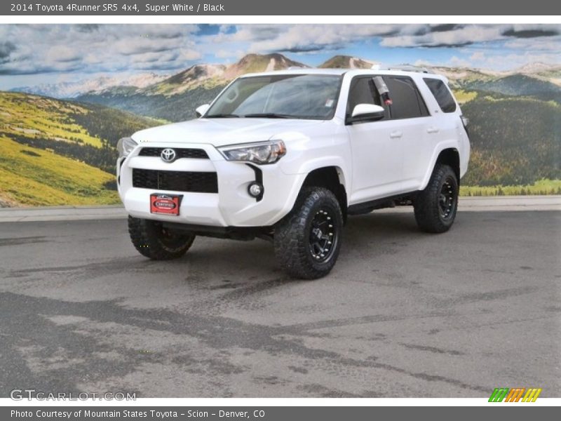 Super White / Black 2014 Toyota 4Runner SR5 4x4