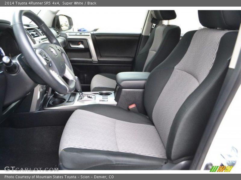 Super White / Black 2014 Toyota 4Runner SR5 4x4