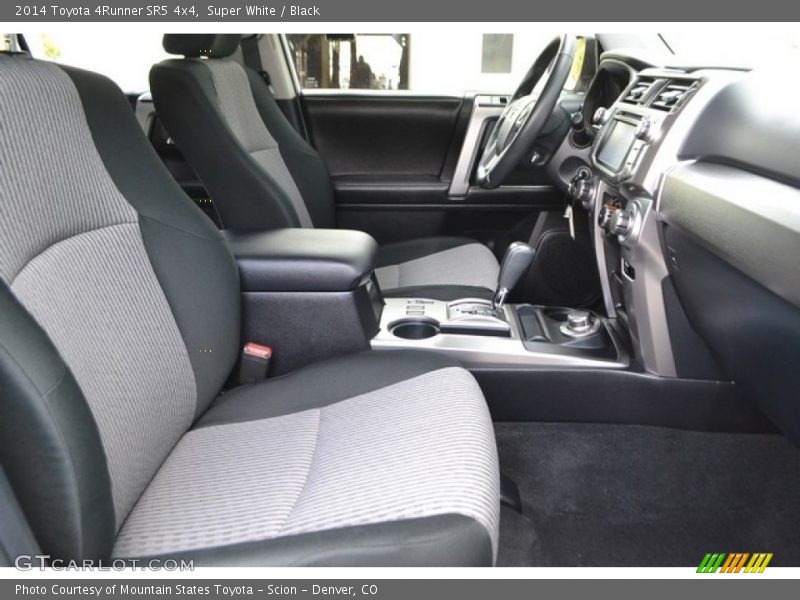 Super White / Black 2014 Toyota 4Runner SR5 4x4
