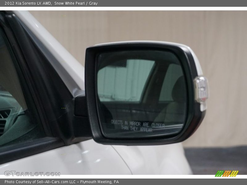 Snow White Pearl / Gray 2012 Kia Sorento LX AWD