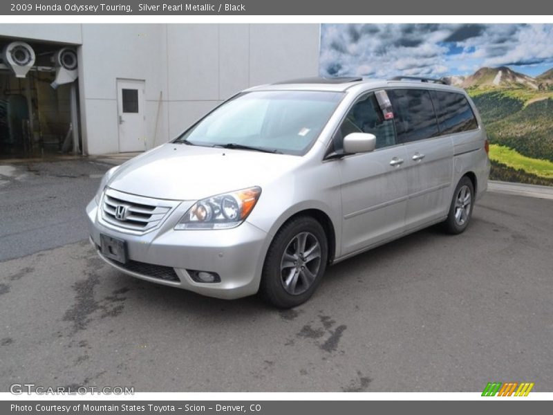 Silver Pearl Metallic / Black 2009 Honda Odyssey Touring
