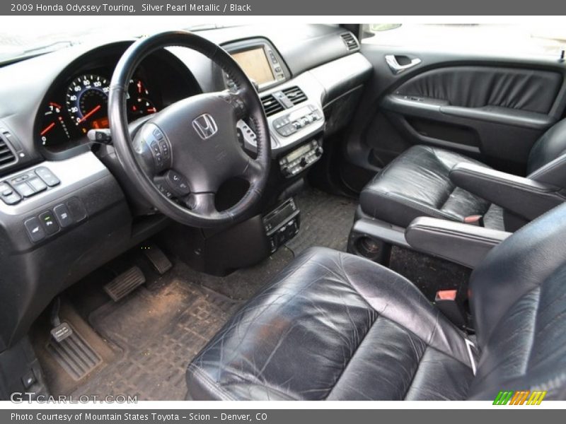 Silver Pearl Metallic / Black 2009 Honda Odyssey Touring