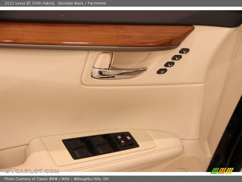 Obsidian Black / Parchment 2013 Lexus ES 300h Hybrid
