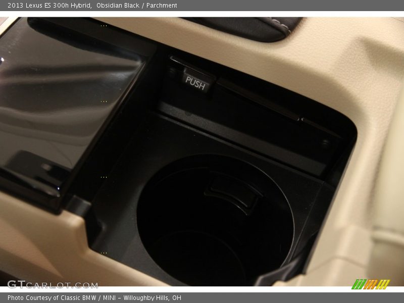 Obsidian Black / Parchment 2013 Lexus ES 300h Hybrid