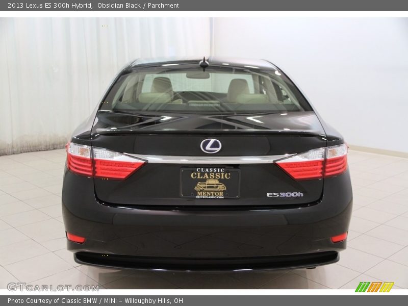 Obsidian Black / Parchment 2013 Lexus ES 300h Hybrid