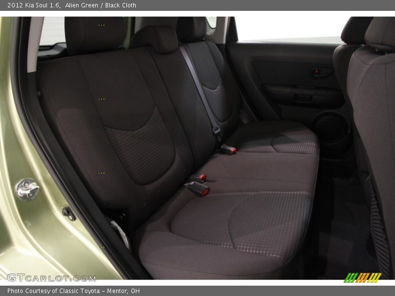 Alien Green / Black Cloth 2012 Kia Soul 1.6