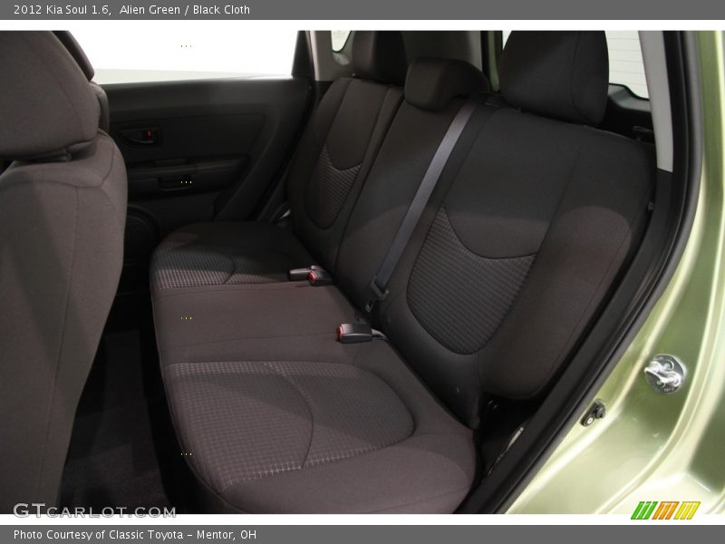 Alien Green / Black Cloth 2012 Kia Soul 1.6