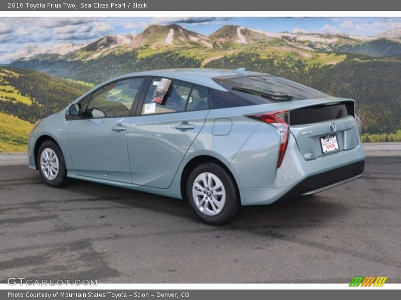 Sea Glass Pearl / Black 2016 Toyota Prius Two