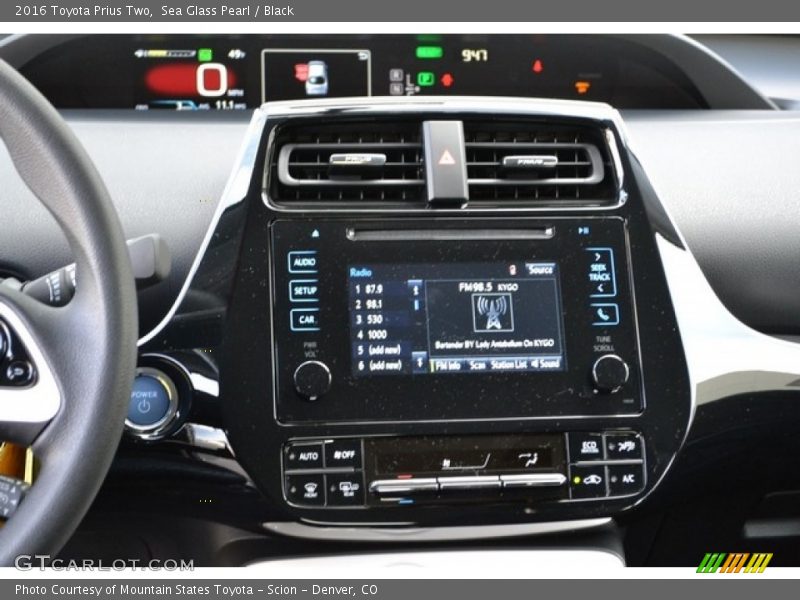 Sea Glass Pearl / Black 2016 Toyota Prius Two