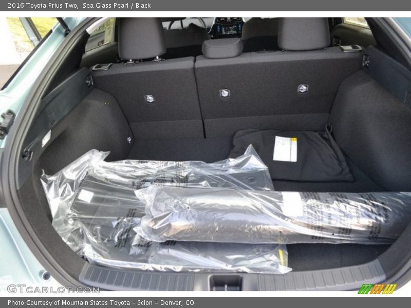 Sea Glass Pearl / Black 2016 Toyota Prius Two